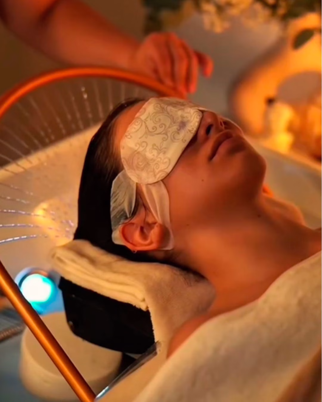 Prática de massagem craniana japonesa